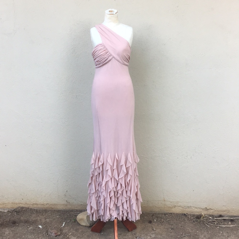 Gorgeous Romeo and Juliet couture dress